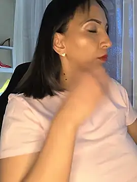 Mrsvictoriaaa online show from 08.04.26