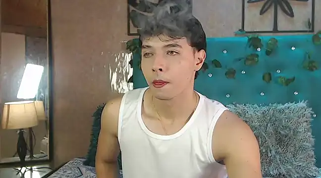 LiamAndrewzz online show from 02.25.25