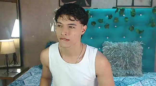 LiamAndrewzz online show from 03.06.25