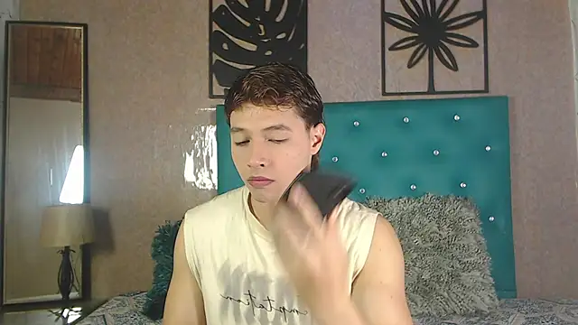 LiamAndrewzz online show from 09.09.25