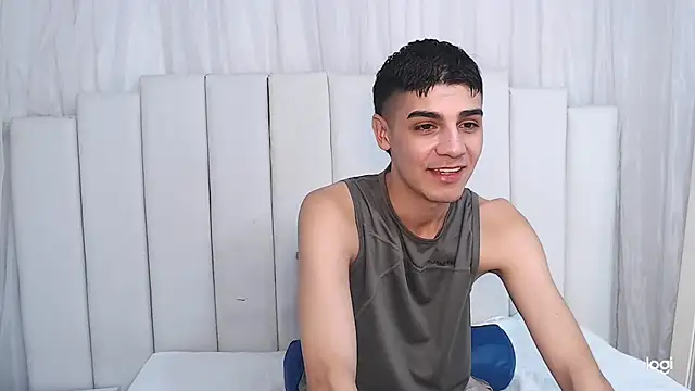 Snapshot of frank_jhonsson chatting on 10.16.25 frank jhonsson online show from 10.16.25