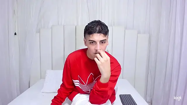 Snapshot of frank_jhonsson chatting on 11.10.25 frank jhonsson online show from 11.10.25