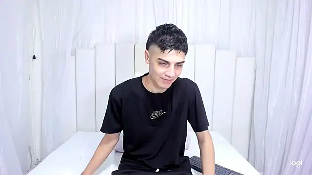 Snapshot of frank_jhonsson chatting on 11.15.25 frank jhonsson online show from 11.15.25