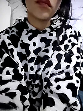 ElaRuil69 online show from 10.28.25