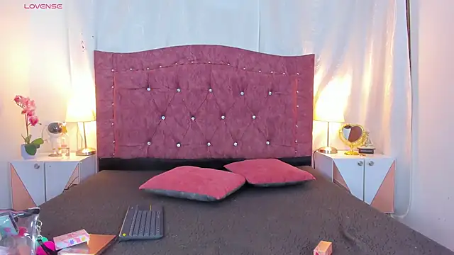 ValentinaGuerra online show from 11.29.25