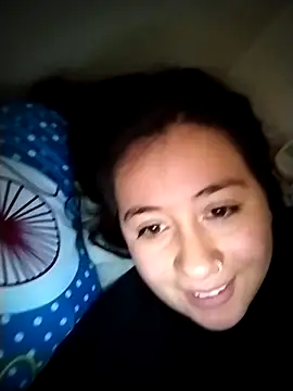 Snapshot of sweetie__annieee chatting on 10.08.25 sweetie  annieee online show from 10.08.25