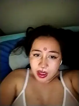 Snapshot of sweetie__annieee chatting on 10.29.25 sweetie  annieee online show from 10.29.25