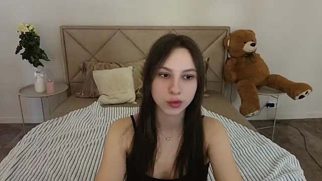 PaigePrado online show from 03.17.26