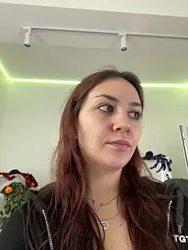 AshleySkott  online show from 11.04.25