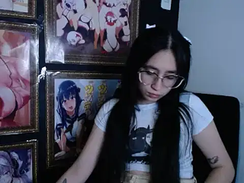 Snapshot of Arielle_lov chatting on 02.17.25 Arielle lov online show from 02.17.25