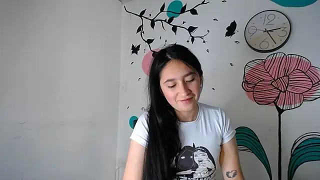 Snapshot of Arielle_lov chatting on 03.01.25 Arielle lov online show from 03.01.25