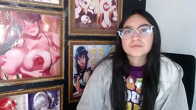 Snapshot of Arielle_lov chatting on 03.04.25 Arielle lov online show from 03.04.25