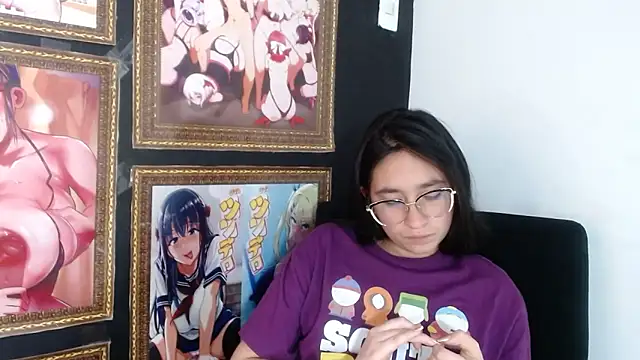 Snapshot of Arielle_lov chatting on 03.04.25 Arielle lov online show from 03.04.25