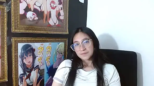 Snapshot of Arielle_lov chatting on 03.07.25 Arielle lov online show from 03.07.25