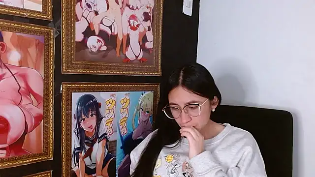 Snapshot of Arielle_lov chatting on 03.08.25 Arielle lov online show from 03.08.25