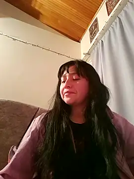 Snapshot of Arielle_lov chatting on 09.19.25 Arielle lov online show from 09.19.25