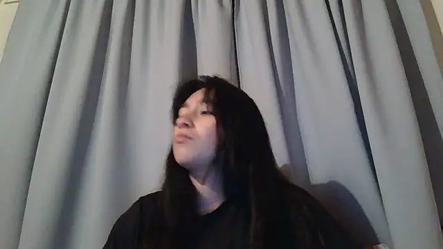 Snapshot of Arielle_lov chatting on 11.01.25 Arielle lov online show from 11.01.25