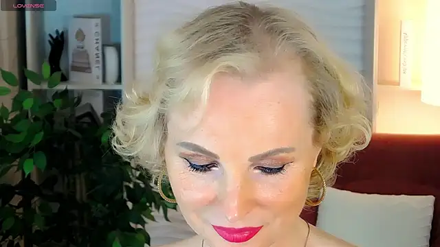 Sandra Kind online show from 09.14.25