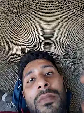 Snapshot of Sottkti chatting on 03.08.25 Sottkti online show from 03.08.25