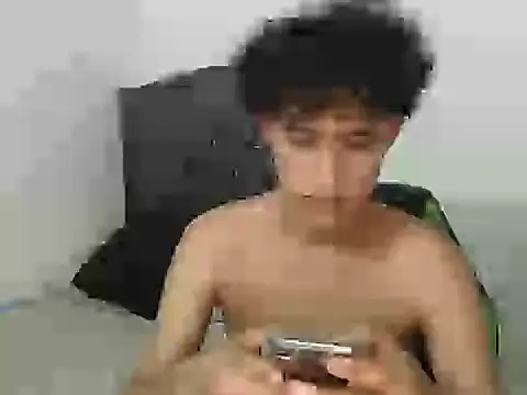 Snapshot of Boy_coll chatting on 03.21.26 Boy coll online show from 03.21.26