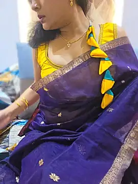 Snapshot of RealcoupleP chatting on 03.13.26 RealcoupleP online show from 03.13.26