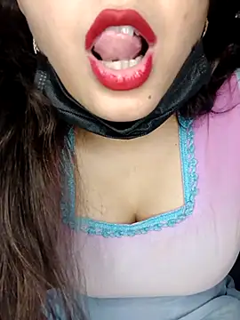 Snapshot of DesiLeela chatting on 10.17.25 DesiLeela online show from 10.17.25