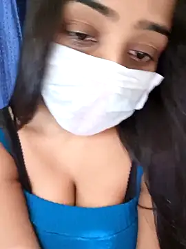 Snapshot of COZY_ROZI chatting on 03.22.25 COZY ROZI online show from 03.22.25