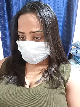 Snapshot of COZY_ROZI chatting on 10.13.25 COZY ROZI online show from 10.13.25