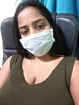 Snapshot of COZY_ROZI chatting on 10.24.25 COZY ROZI online show from 10.24.25