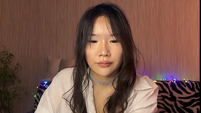 Asian Vi online show from 03.09.25