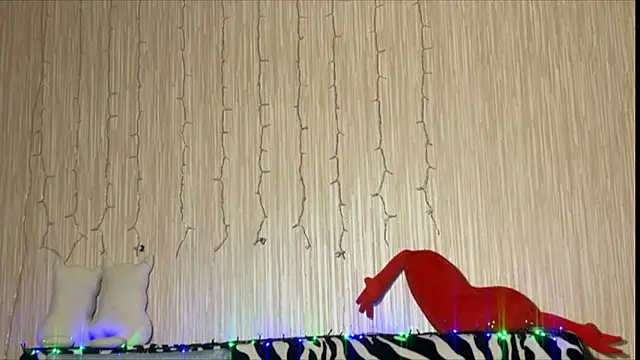 Asian Vi online show from 03.17.25