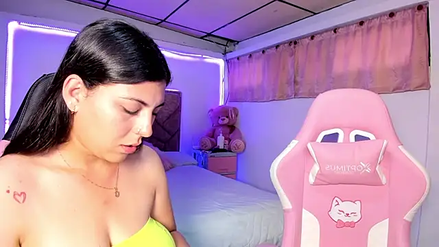 Cristal Smith20 online show from 06.18.26