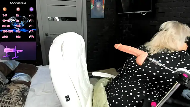 LaylaLayla7 online show from 09.12.25