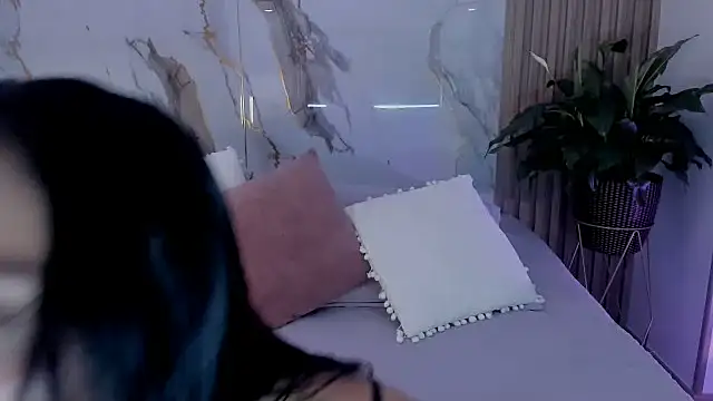 miss martiina online show from 10.26.25