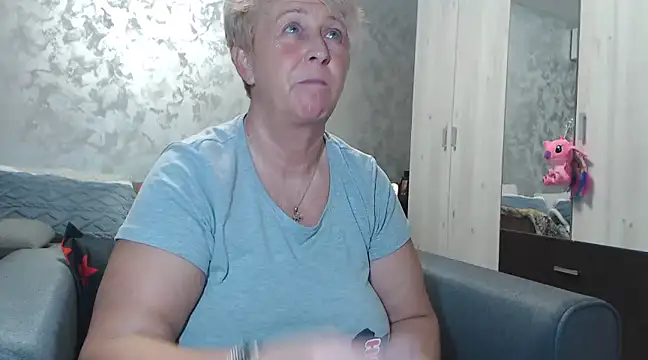 RosesandLillies online show from 02.10.25