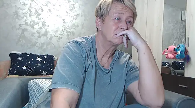 RosesandLillies online show from 03.19.25