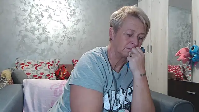 RosesandLillies online show from 11.09.25