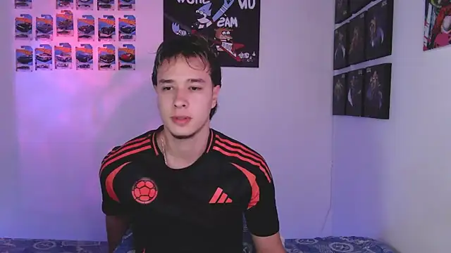 Snapshot of jack_walker190 chatting on 12.03.25 jack walker190 online show from 12.03.25