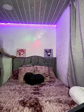 Snapshot of Emily-teen chatting on 11.06.25 Emily-teen online show from 11.06.25