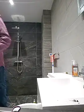 Snapshot of Mrnutella chatting on 03.06.25 Mrnutella online show from 03.06.25