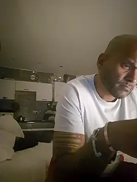 Snapshot of Mrnutella chatting on 03.07.25 Mrnutella online show from 03.07.25