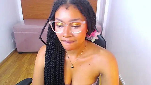 Snapshot of catalina25_t chatting on 03.07.25 catalina25 t online show from 03.07.25