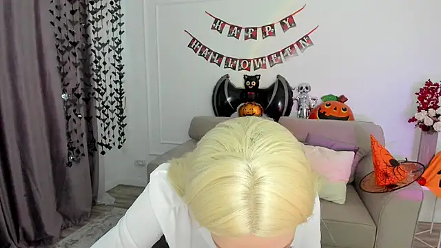 AmandaGracy 1 online show from 10.30.25