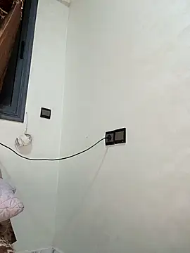 Snapshot of Louli_ta chatting on 10.16.25 Louli ta online show from 10.16.25