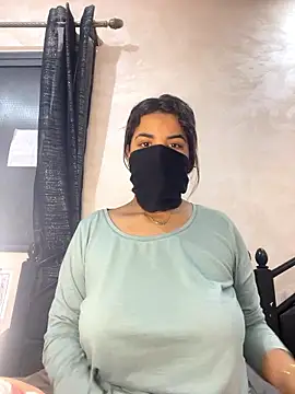 Snapshot of Louli_ta chatting on 01.10.26 Louli ta online show from 01.10.26