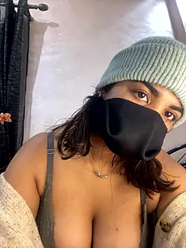 Snapshot of Louli_ta chatting on 01.16.26 Louli ta online show from 01.16.26