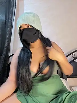 Snapshot of Louli_ta chatting on 03.13.26 Louli ta online show from 03.13.26