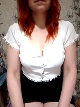 Snapshot of AliniX chatting on 03.29.26 AliniX online show from 03.29.26