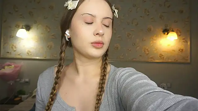 QuennaCoote online show from 03.02.26