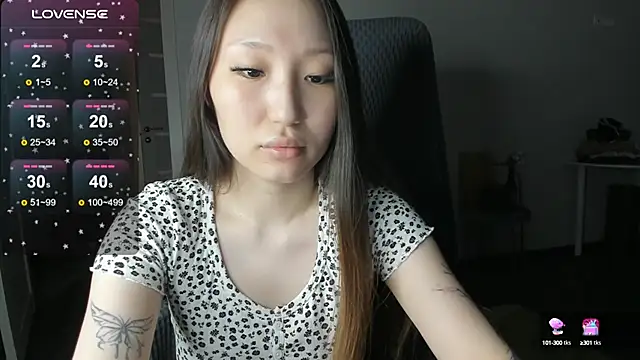 Snapshot of Christine_Carlson chatting on 10.09.25 Christine Carlson online show from 10.09.25